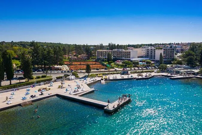Park Plava Laguna Ξενοδοχείο 4*