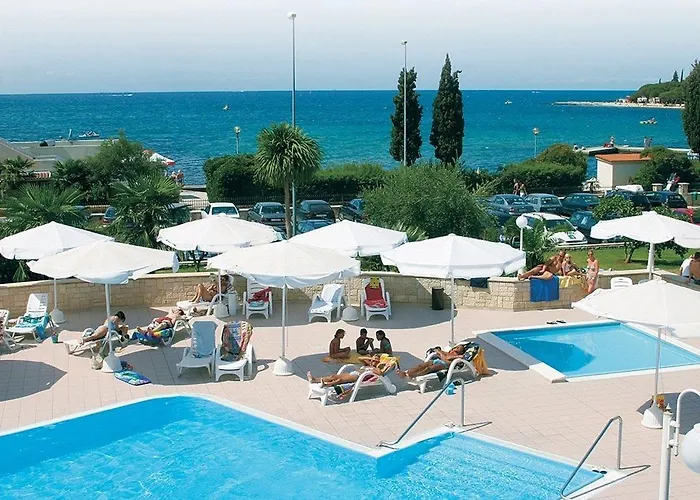 Ξενοδοχείο Park Plava Laguna 4*