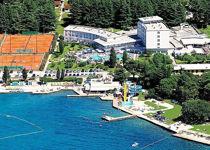 Park Plava Laguna 4*