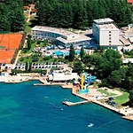 Hotel Park Plava Laguna 4*