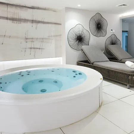 Park Plava Laguna Szálloda 4*