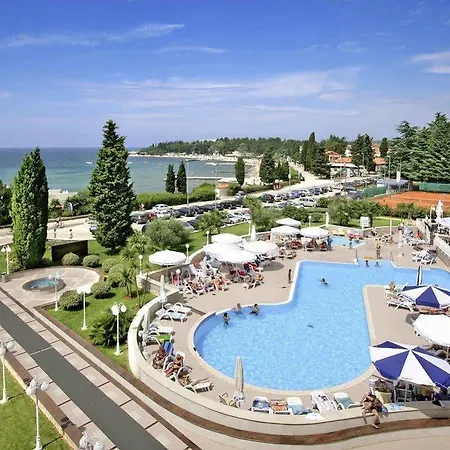 Park Plava Laguna ホテル 4*