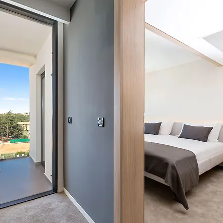 Park Plava Laguna 4* Πόρετς